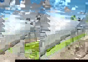 نصب و تعویض پوشش گلخانه